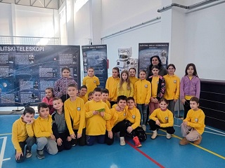 ПАТУВАЊЕ НИЗ СОSВЕЗДИЈАТА, СОЛАРНИОТ СИСТЕМ И ДЛАБОКАТА ПРОСТОРКА ВО МОБИЛЕН ПЛАНЕТАРИУМ
